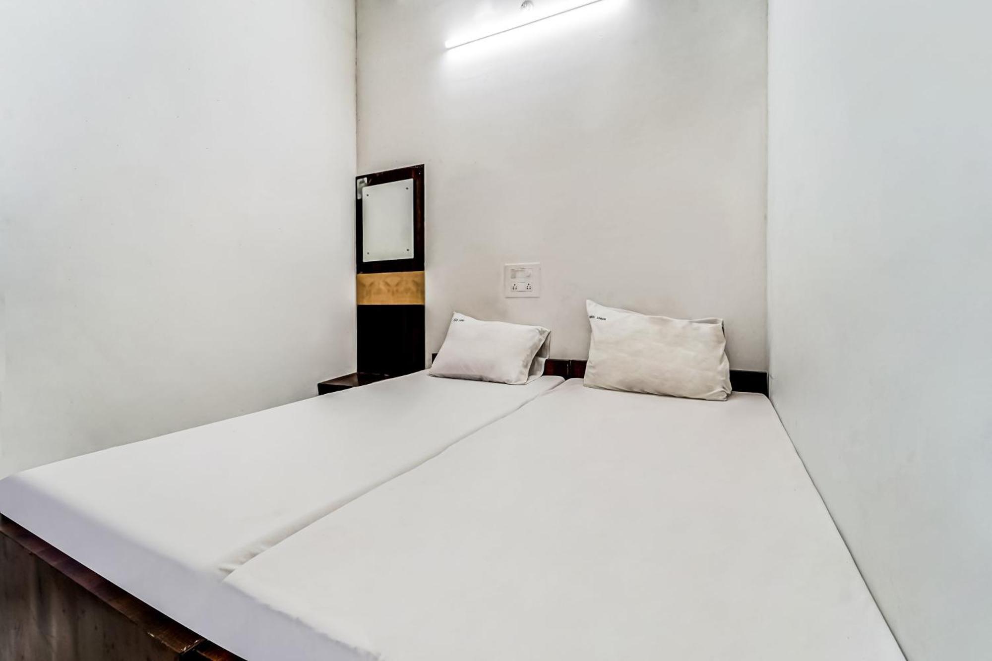 Hotel O Solar Inn ตีรูปาติ ภายนอก รูปภาพ